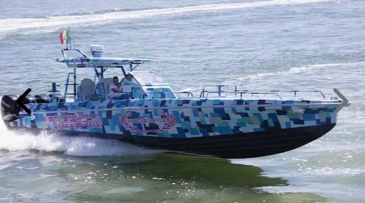 Iscritto con il N°888 l’Interceptor 43” del Cantiere Navale Vittoria.