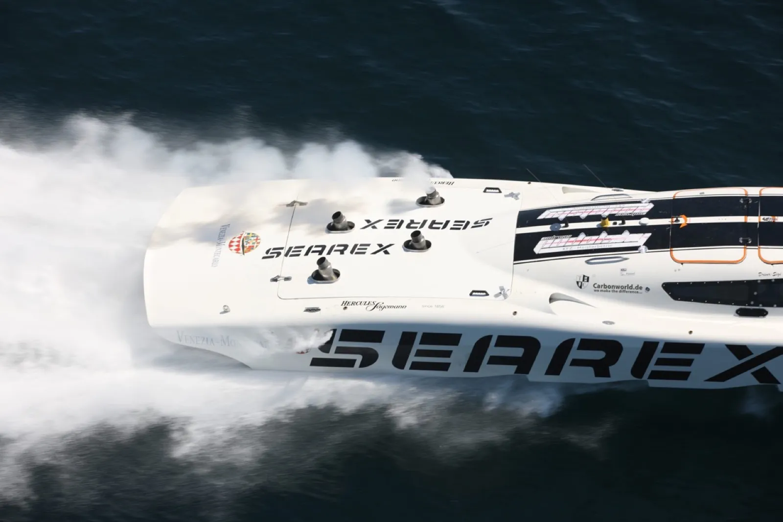 Il Searex a tutta velocità nello spray